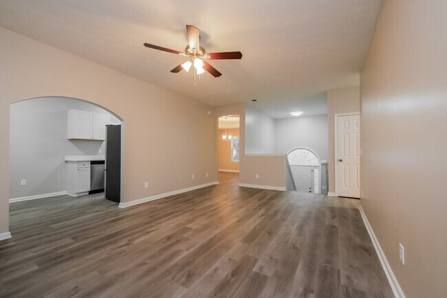 Building Photo - 674 Wynfield Way