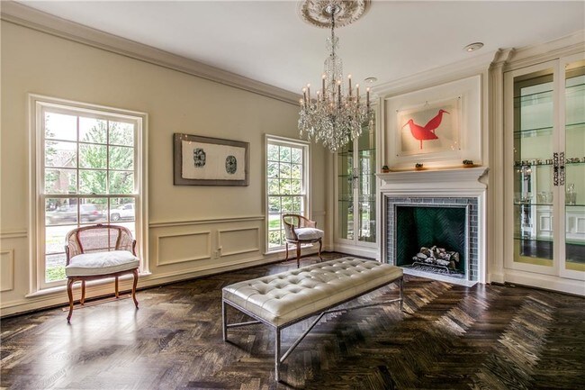 Foto del edificio - 3640 Maplewood Ave