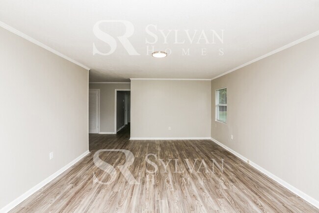 Foto del edificio - Feel right at home in this beautifully mai...