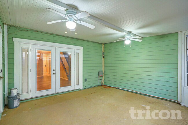Building Photo - 1844 Mill Run Cir