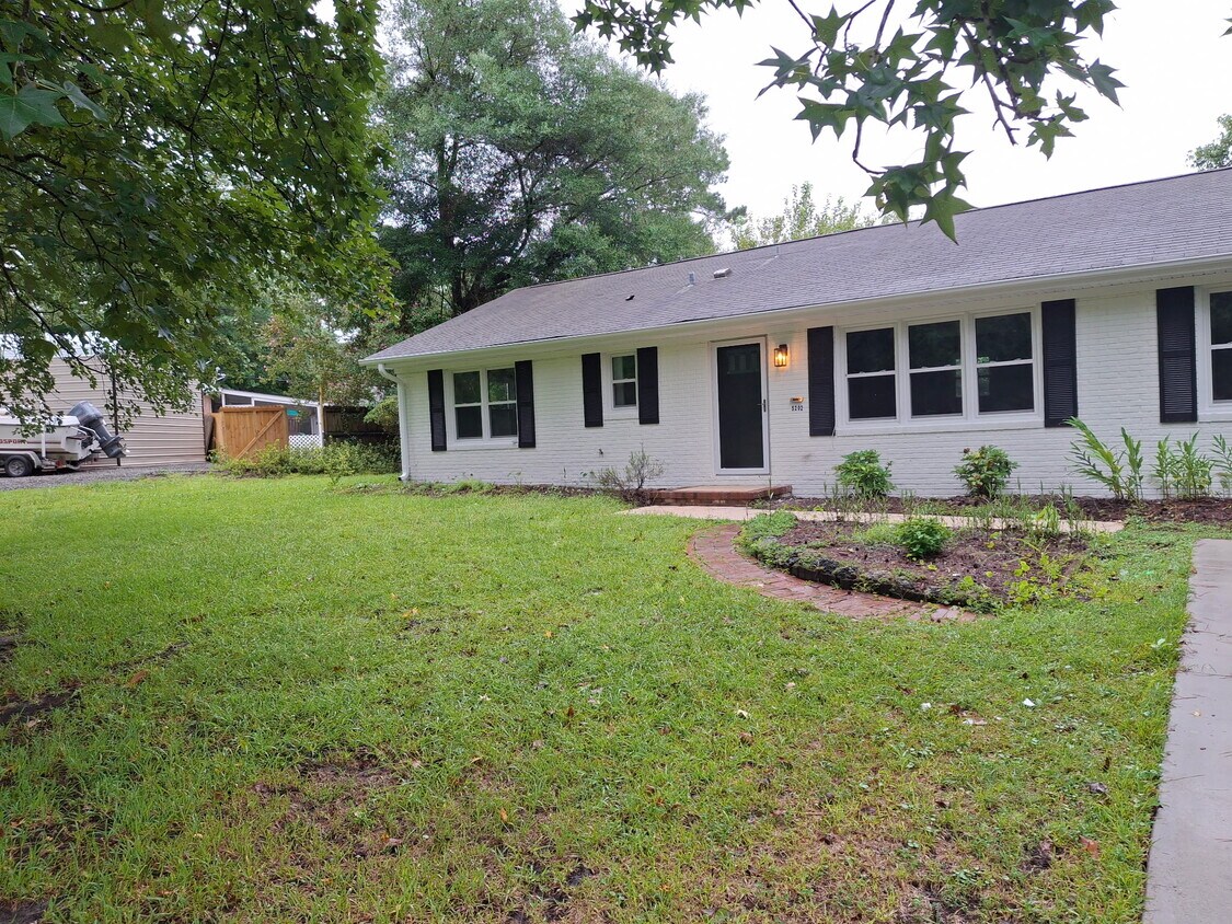 Brick Ranch - 5202 Fitzgerald Dr