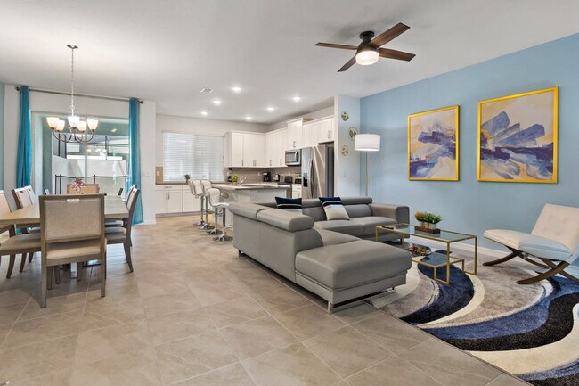 Foto del edificio - 1828 Tropical Palms Cir