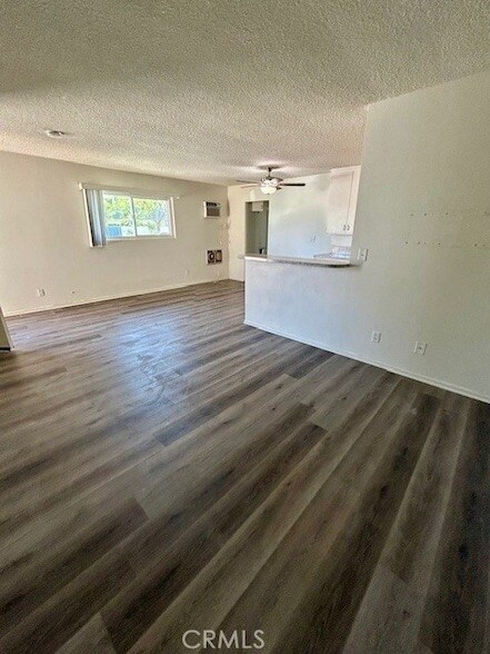 Foto del edificio - 686 E Cottonwood Rd