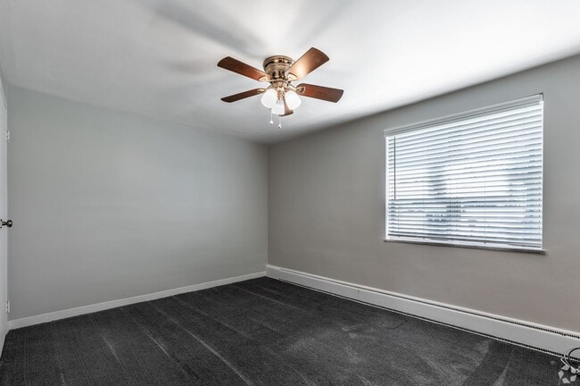 Interior Photo - Cloverleaf Village Apartments