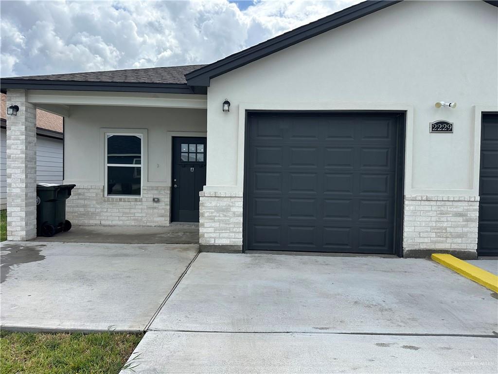 Primary Photo - 10 Summit Rd