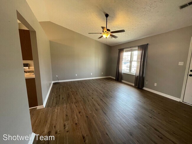 Building Photo - 3 br, 2 bath House - 2139 Ember Brook Lane