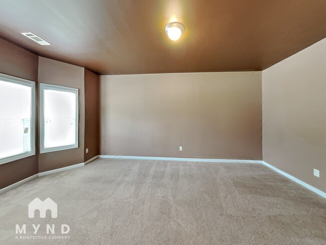 Building Photo - 1833 Wanda Way