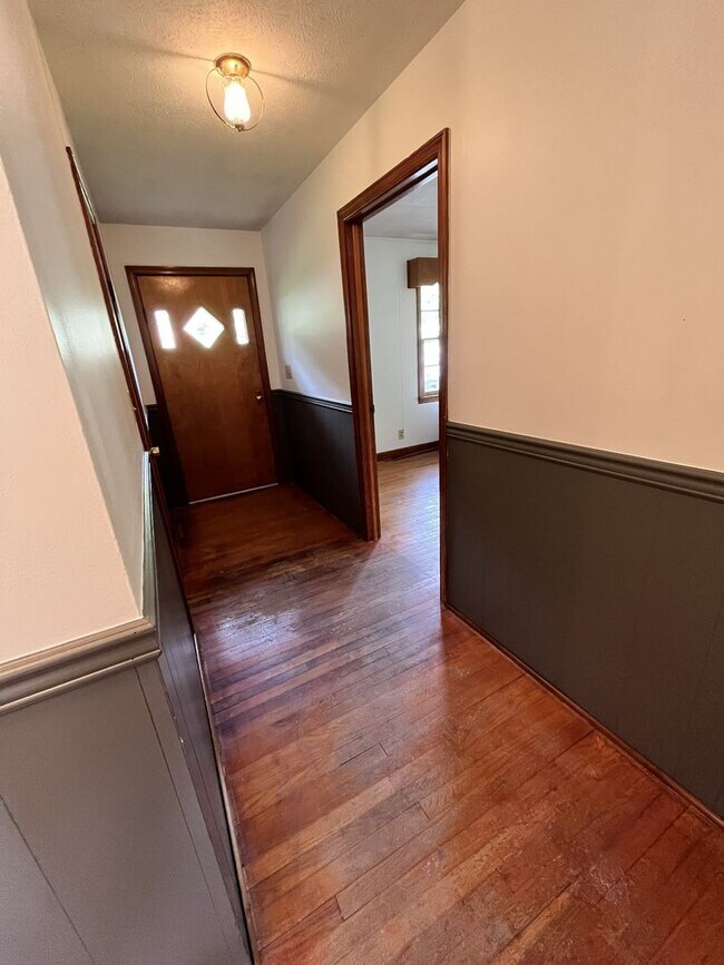 Building Photo - 1006 Hodges Gap Rd