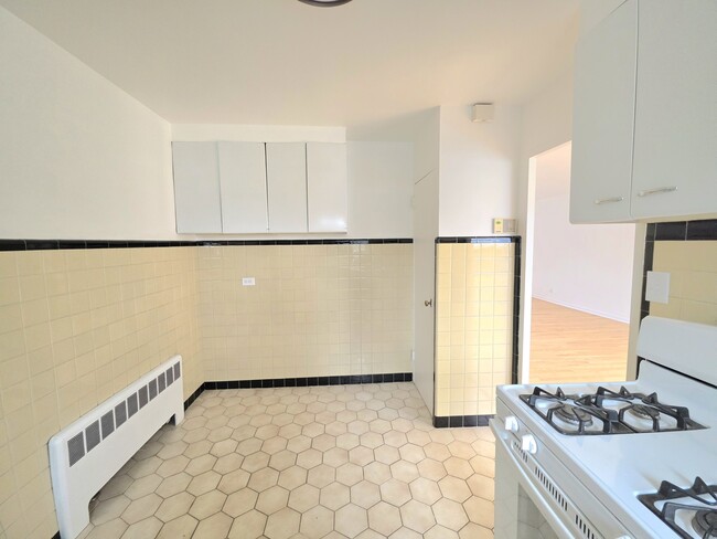 Foto del edificio - 1100 N Harlem Ave