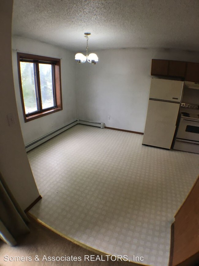 Building Photo - 526 Ouida Way