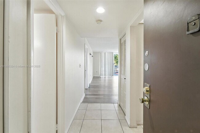 Building Photo - 496 NW 165th St