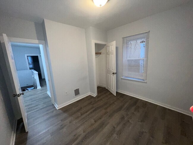 Foto del edificio - Charming 3 Bed 1.5 Bath Modern Home | West...