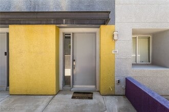 Building Photo - 9050 W Tropicana Ave