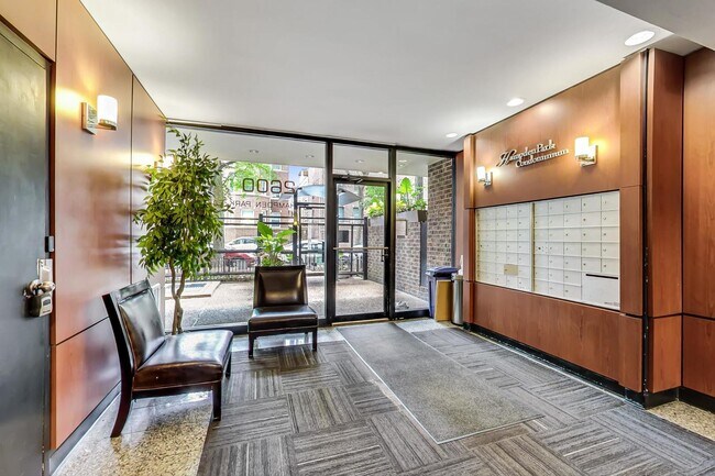 Foto del edificio - 2600 N Hampden Ct