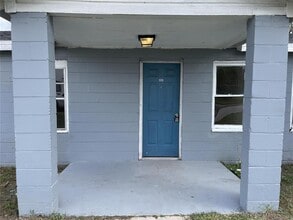 Building Photo - 242 C