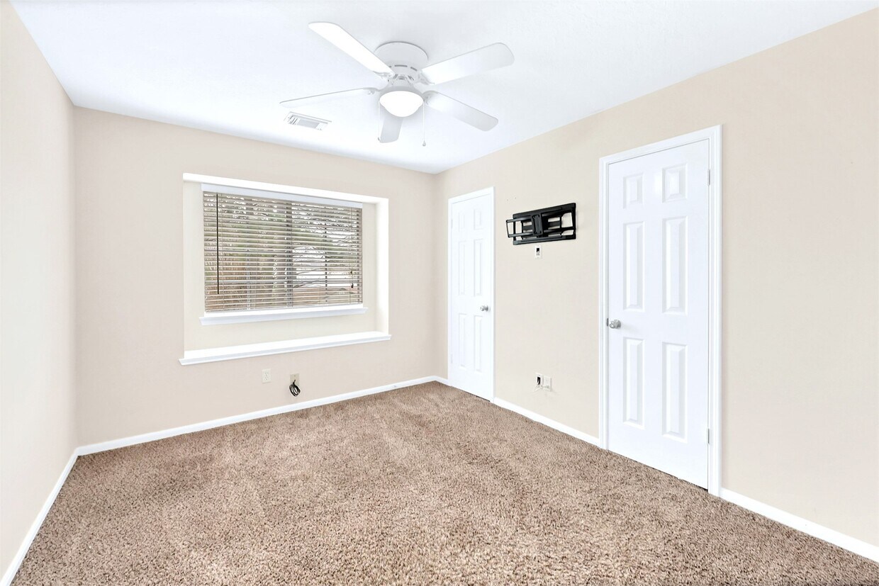 Foto del edificio - 19002 Timber Way Dr