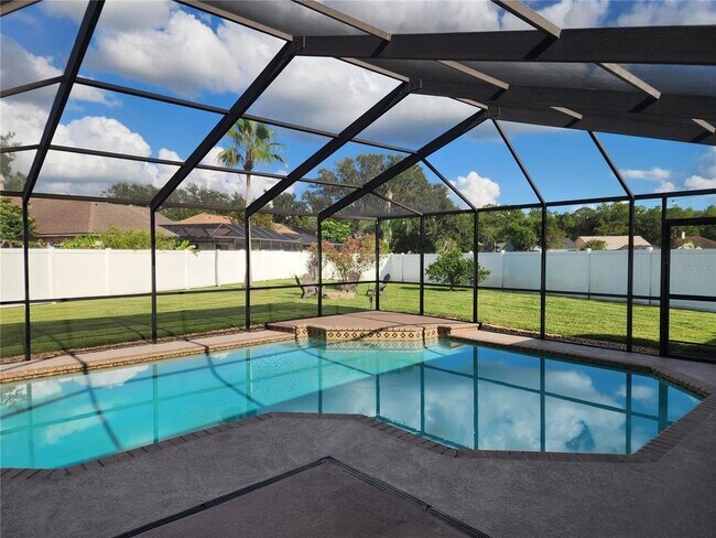 Foto del edificio - 18303 Big Pond Way