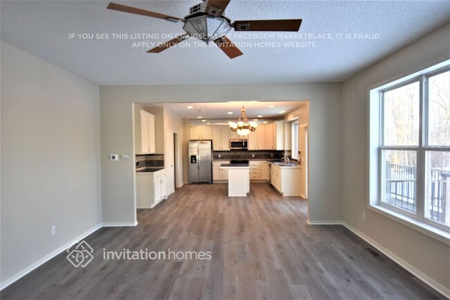 Building Photo - 7416 Aspen Cove S
