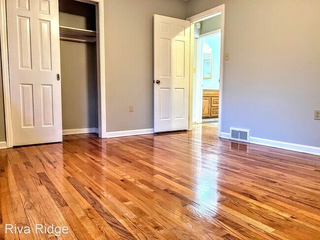 Foto del edificio - 4 br, 4.5 bath House - 109 Willow Run Road