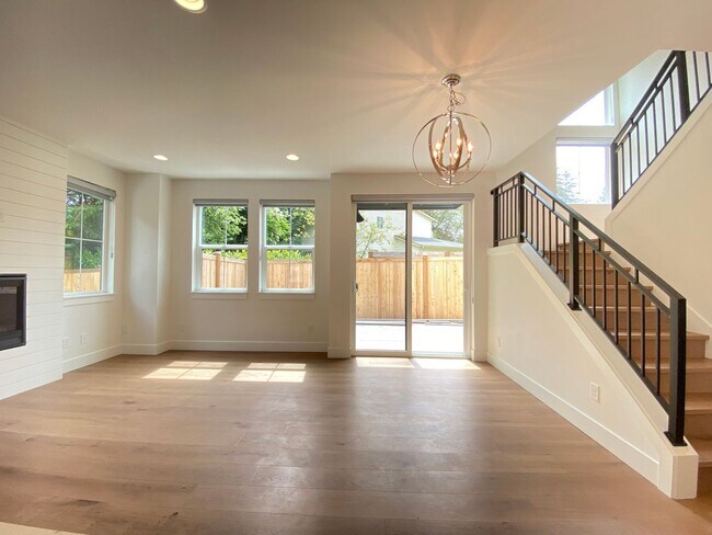 Building Photo - Great Home for rent