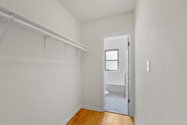 Foto del edificio - 2322 N Spaulding Ave