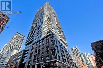 Building Photo - 115 Blue Jays Way