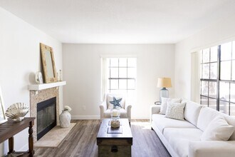 Building Photo - 23842 Alicia Pkwy