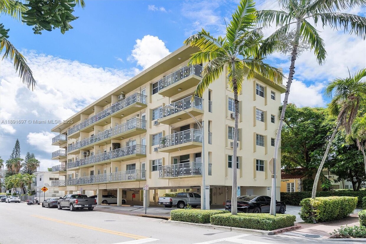 Foto principal - 851 Meridian Ave