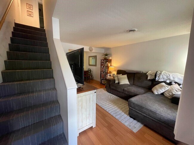 Foto del edificio - 40 Bourn Brook Road Unit 49