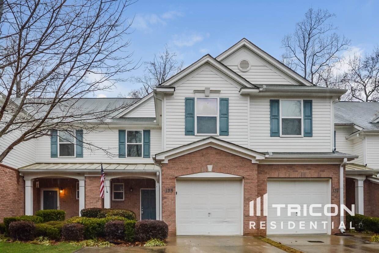 Primary Photo - 135 Ellis Drive