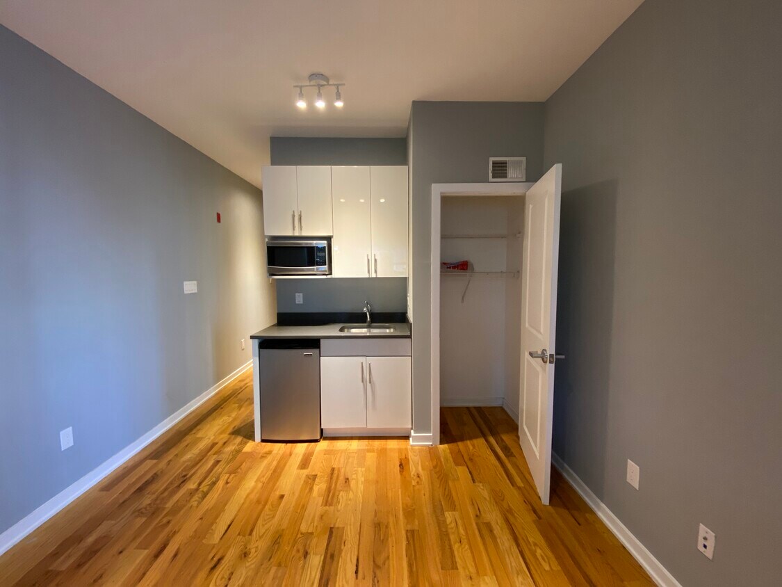 Foto principal - 531 N Budd St