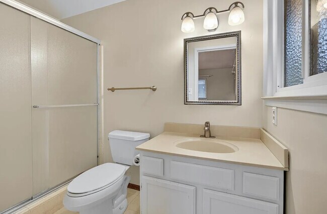 Foto del edificio - FOR RENT