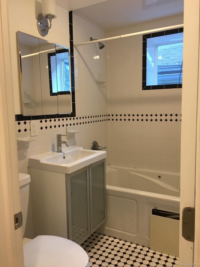 Foto del edificio - 58 Main St