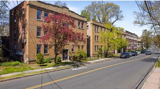 Foto del edificio - 163 S Whitney St