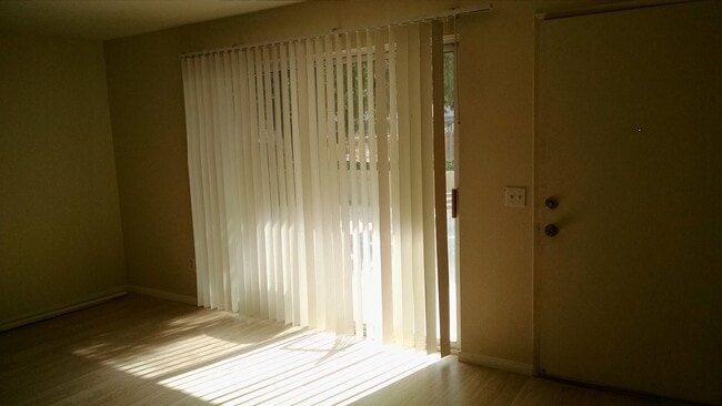 Foto del edificio - 32505 Candlewood Dr