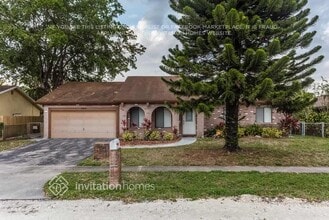 Building Photo - 10431 NW 20th Ct