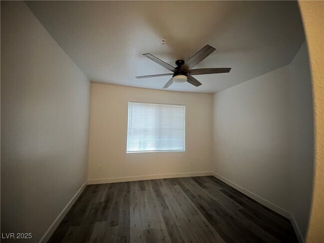 Foto del edificio - 7135 S Durango Dr