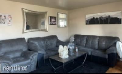 Foto del edificio - 5 br, 2 bath House - 8651 Quigley St