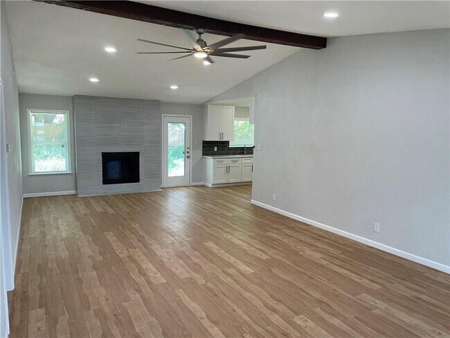 Building Photo - 8512 Remington Ln