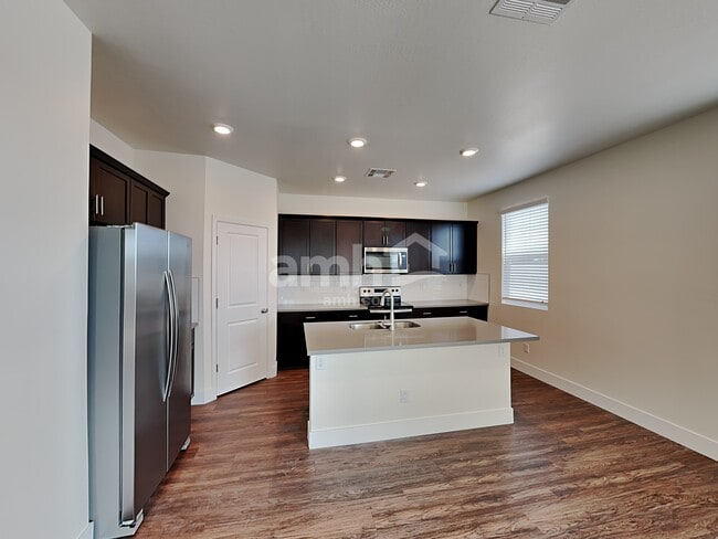 Building Photo - 21469 S 231st Way