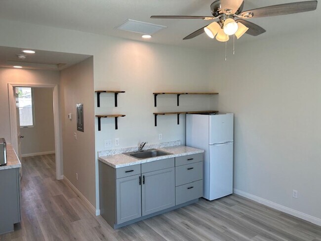 Foto del edificio - ADU