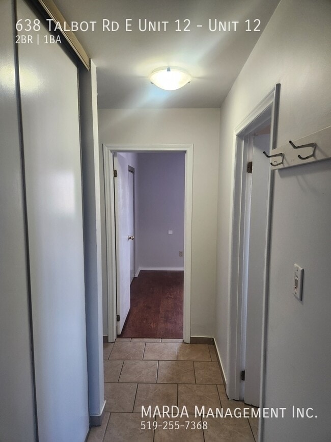 Building Photo - CHARMING 2 BED/ 1 BATH APT IN WHEATLEY + HYDRO & GAS