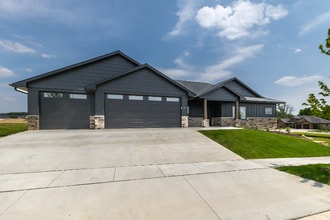 Building Photo - 2461 Whisper Woods Ln Building Photo - 2461 Whisper Woods Ln