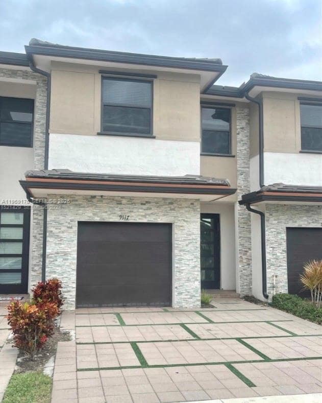 Foto del edificio - 9117 NW 159th St