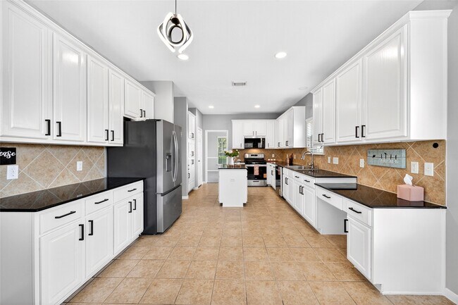 Foto del edificio - 27011 Rockwood Park Ln