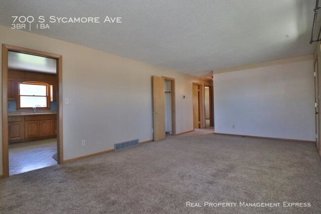 Building Photo - 3 bedroom in Sioux Falls SD 57110