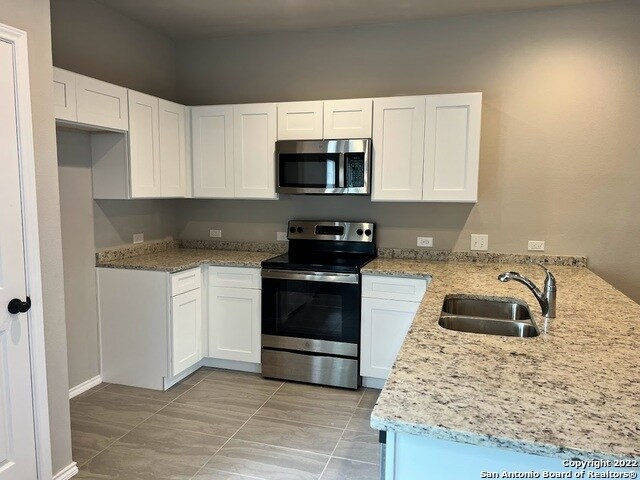Building Photo - 4122 Swans Landing