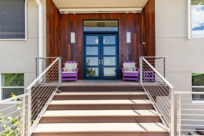 Foto del edificio - 4545 S Thousand Oaks Dr