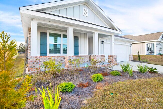 Building Photo - 32062 Lyon Rd