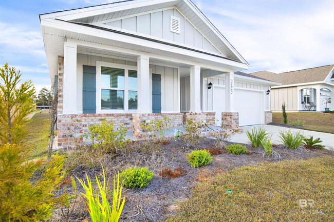 Foto del edificio - 32062 Lyon Rd